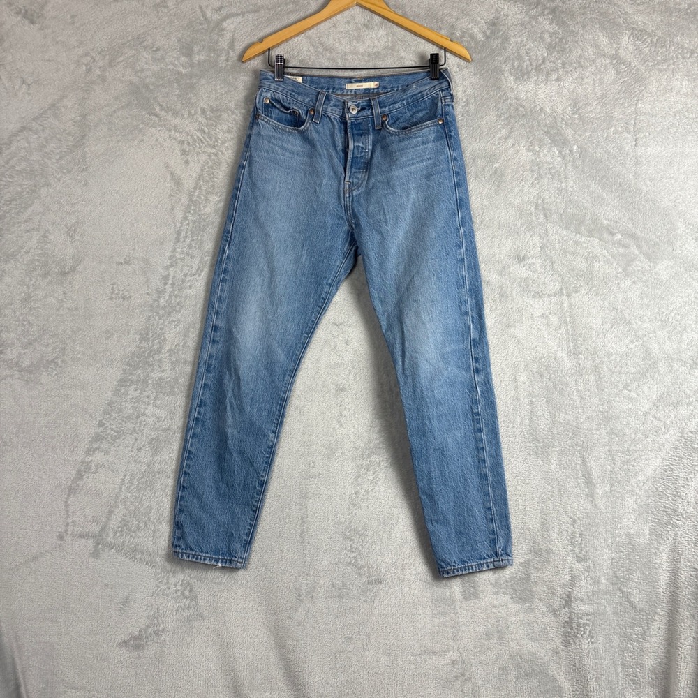 Levis Wedgie Straight Jeans Womens 28 Medium Wash Blue High Rise Button Fly